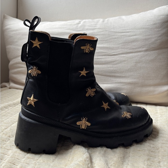 Gucci Ankle Boots with Embroidered Bees & Stars – Size 9 – Pre-Owned - Picture 1 of 3
